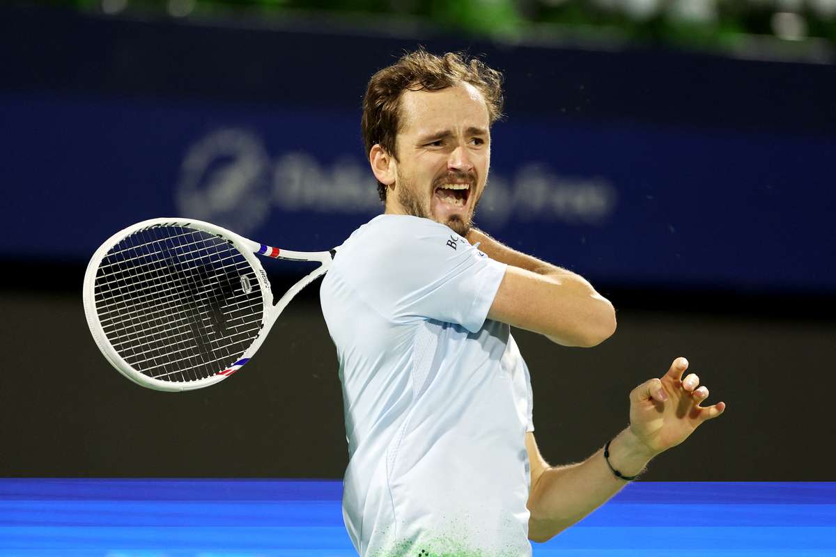 Daniil Medvedev loses his cool as he crashes out of Dubai at hands of Tallon Griekspoor | Flashscore.com