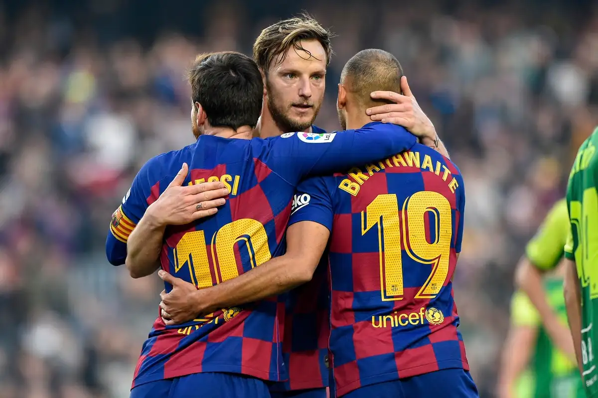 Former Barcelona star Rakitic announces retirement: Thank you football! - TribalFootball.com
