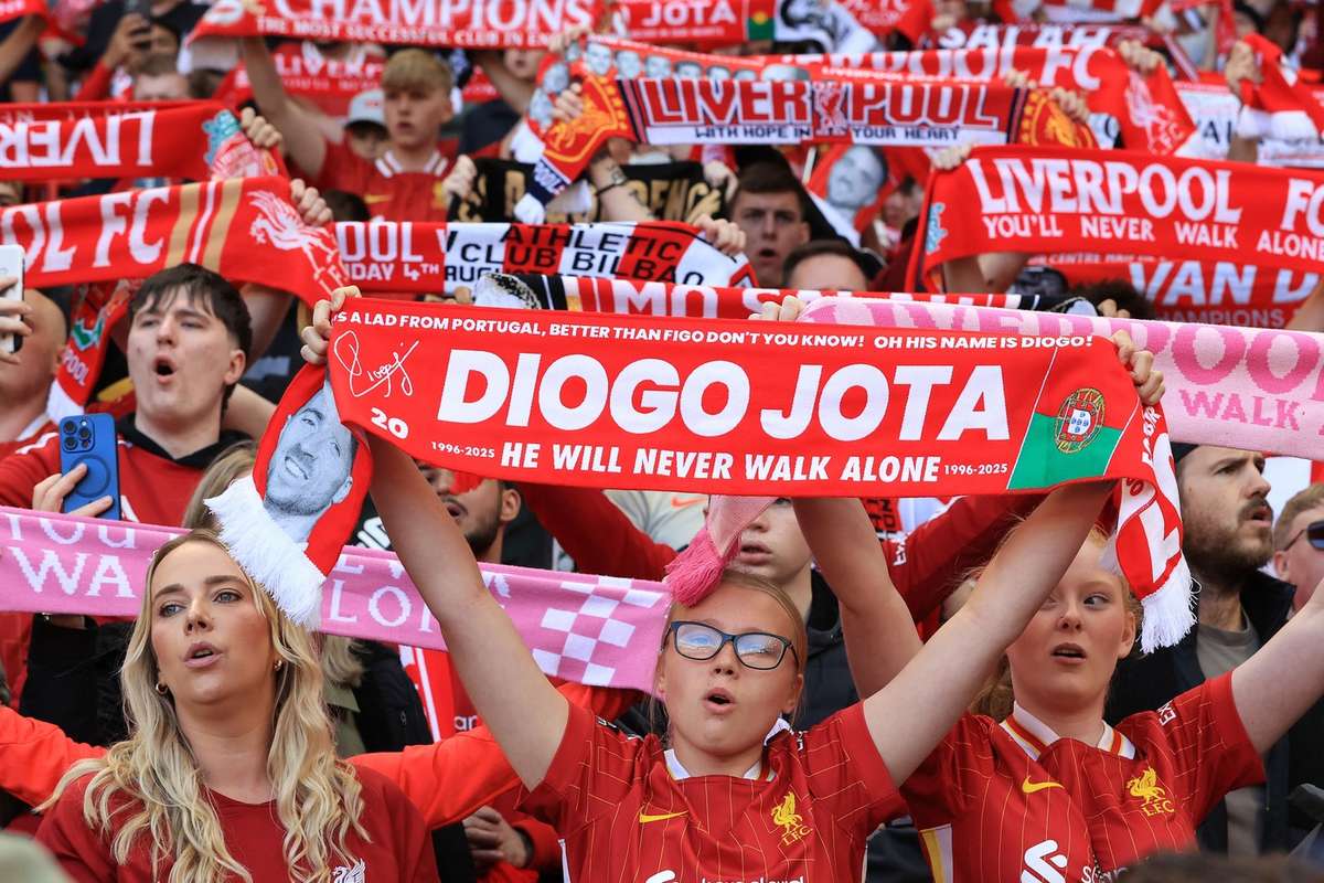 Liverpool Pay Tribute to Diogo Jota in Emotional Anfield Return ...