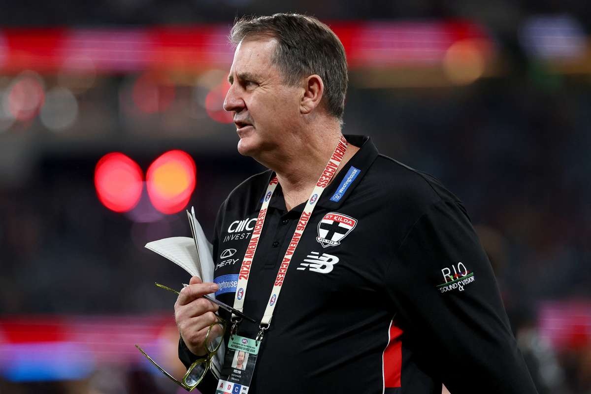'Wouldn't say they're out of form': Lyon wary of wounded Geelong