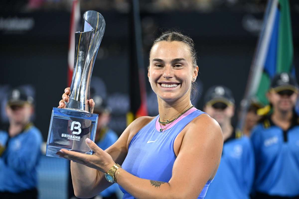 Linha de fundo: Alcaraz vence Sinner e sobe ao topo do ranking, Sabalenka bisa no feminino