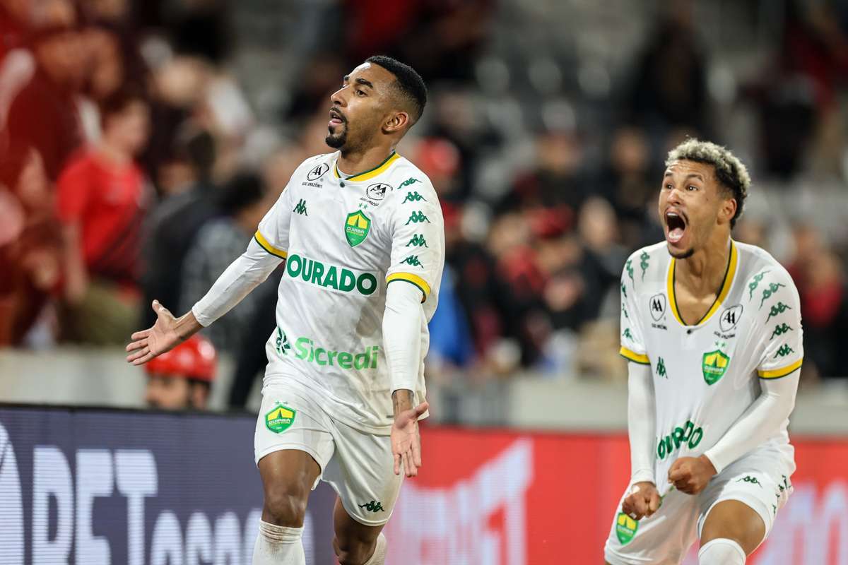Com gols nos acréscimos Athletico e Cuiabá empatam em 1 a 1 pela Série B