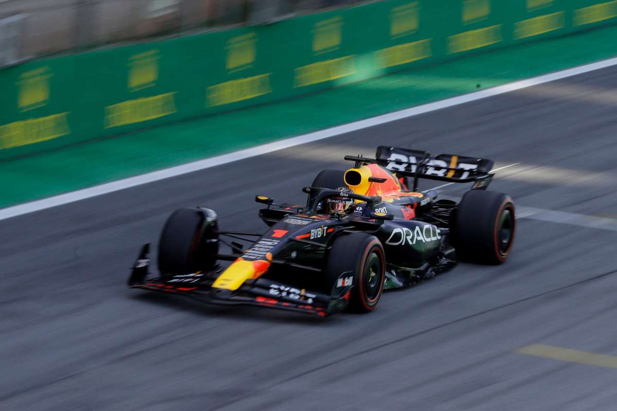 Verstappen on pole after 'insane' Sao Paulo qualifying