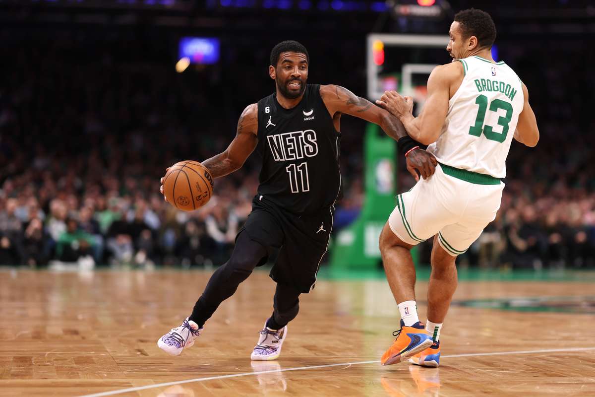 Brooklyn Nets têm acordo com Dallas Mavericks por Kyrie Irving Flashscore.pt