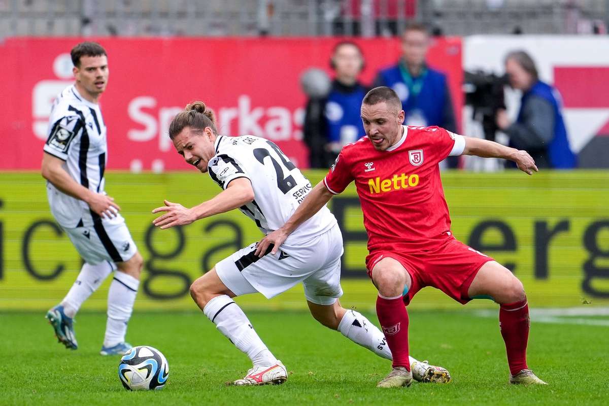 3. Liga: 9-Tore-Spektakel - Tabellenführer Regensburg Verspielt Hohen ...