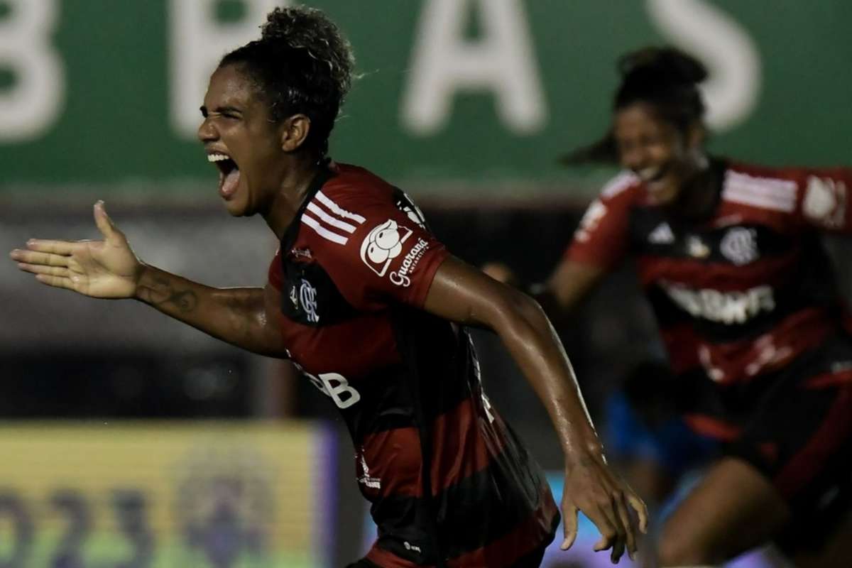 Flamengo bate Real Brasília e vai à final da Supercopa do Brasil ...