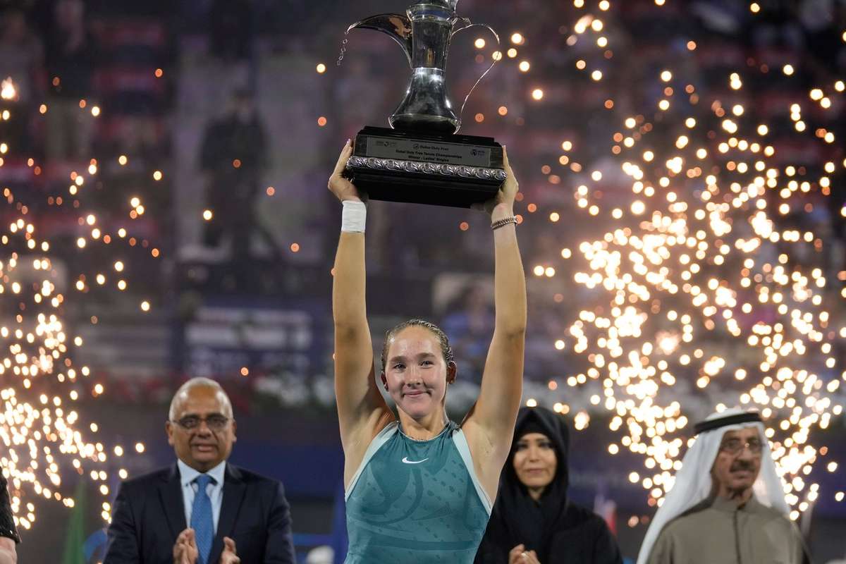 Mirra Andreeva beats Clara Tauson in Dubai to become youngest WTA 1000 champion | Flashscore.com