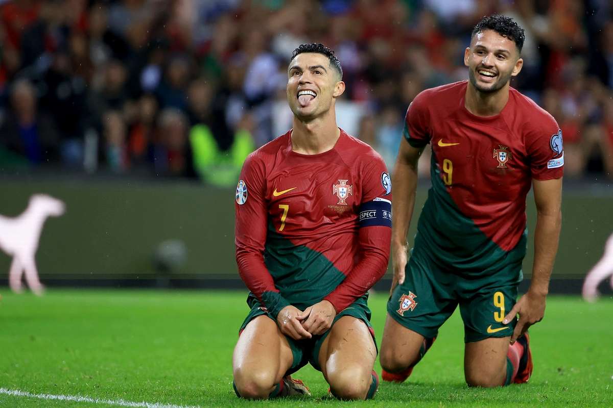 CR7 No Topo: Revista Britânica Elege Cristiano Ronaldo O Melhor Europeu ...