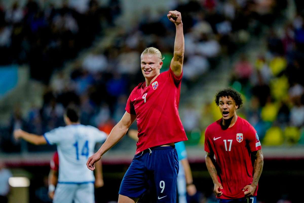 Haaland Decide: Noruega Vence Finlândia com Golo de Penálti Sofrido por Schjelderup (1-0)