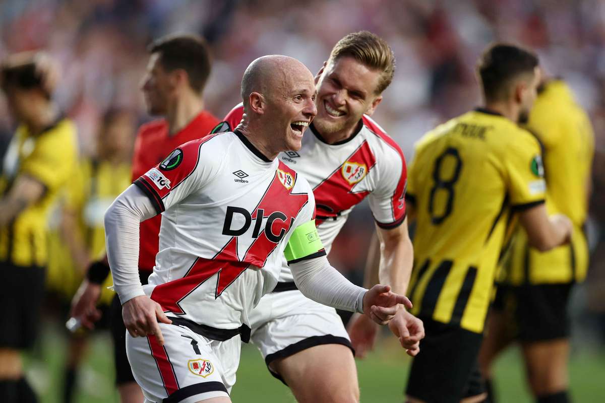 Rayo Vallecano thrash AEK Athens in Conference League quarter-finals ...