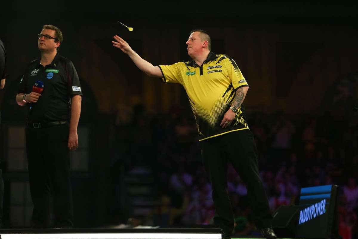 Darts WM 2024 Dave Chisnall abgeklärt, Penhall zeigt Meisterleistung