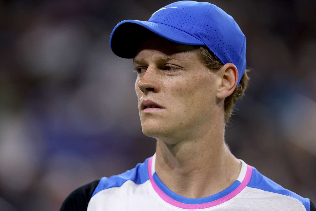 Crisp Sinner Completes Perfect Run, Wins Indian Wells Image Collection Crisp Sinner Completes Perfect Run, Wins Indian Wells Image Collection