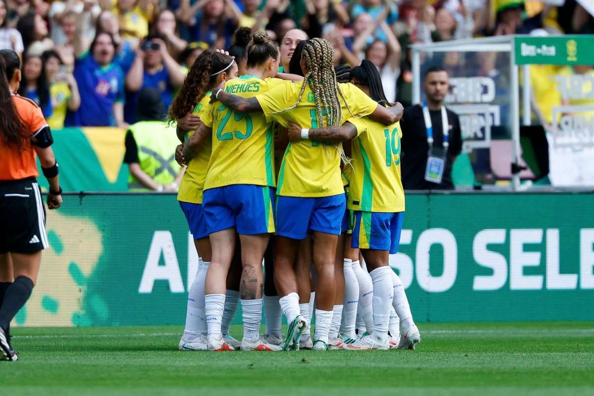 Brasil vence Argentina com golaço de bicicleta de Geyse por 3 a 1