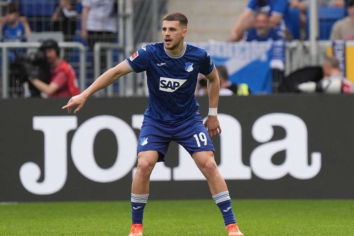 Notícia Flashscore: Jurásek fica mais um ano no Hoffenheim | Flashscore.pt