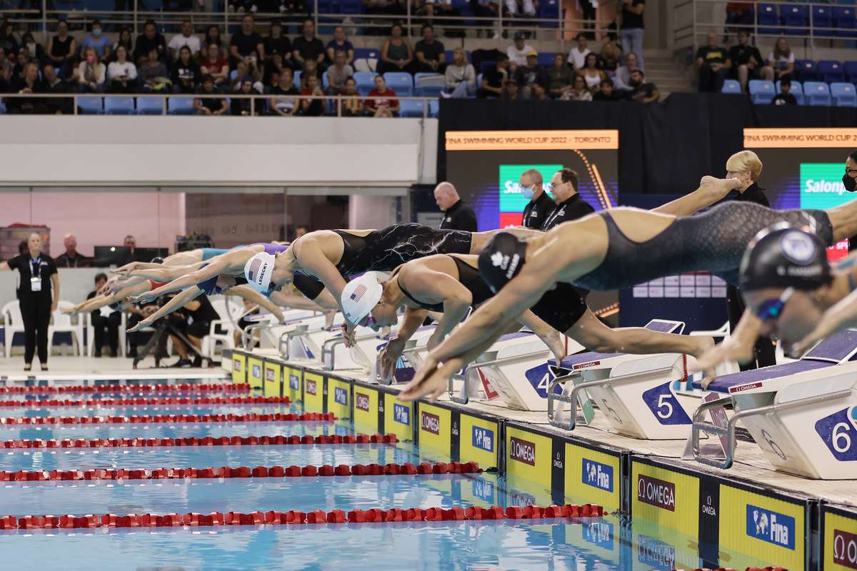 Nuoto, la Ledecky batte il record mondiale dei 1500 stile libero in