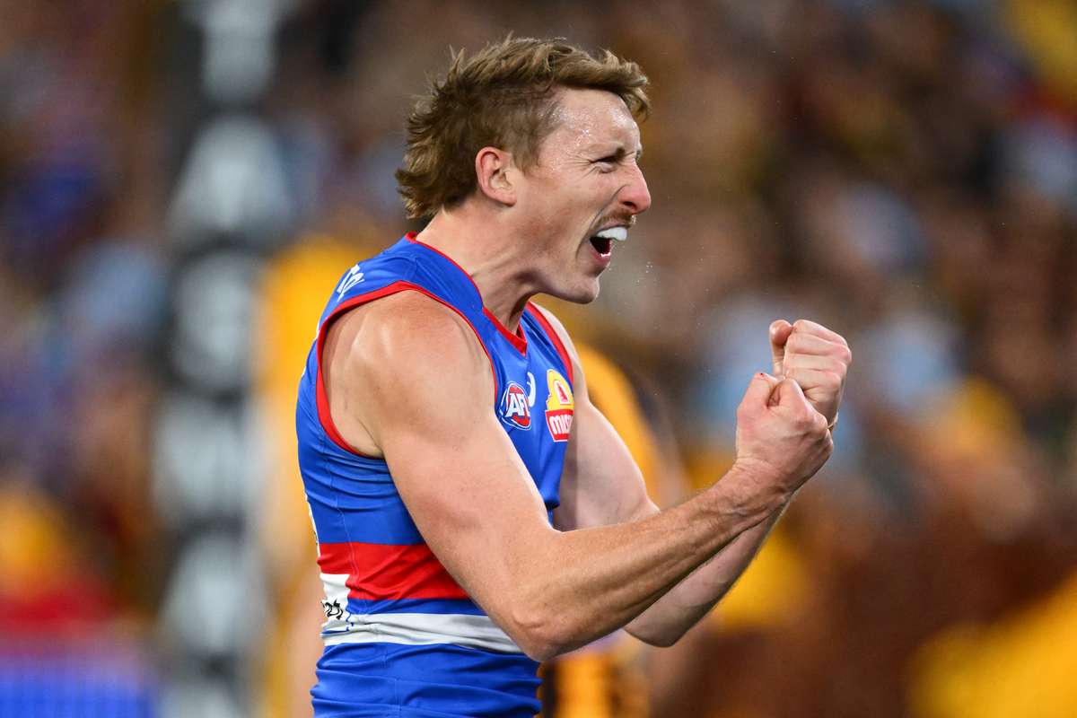 Bulldogs suffer huge injury blow as home and away campaign intensifies