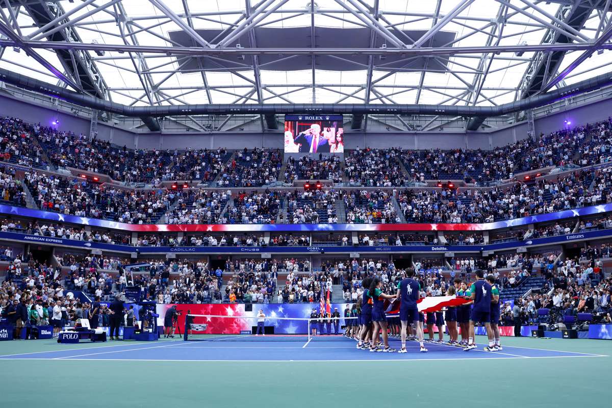 Trump brièvement sifflé par les spectateurs de la finale Sinner-Alcaraz ...
