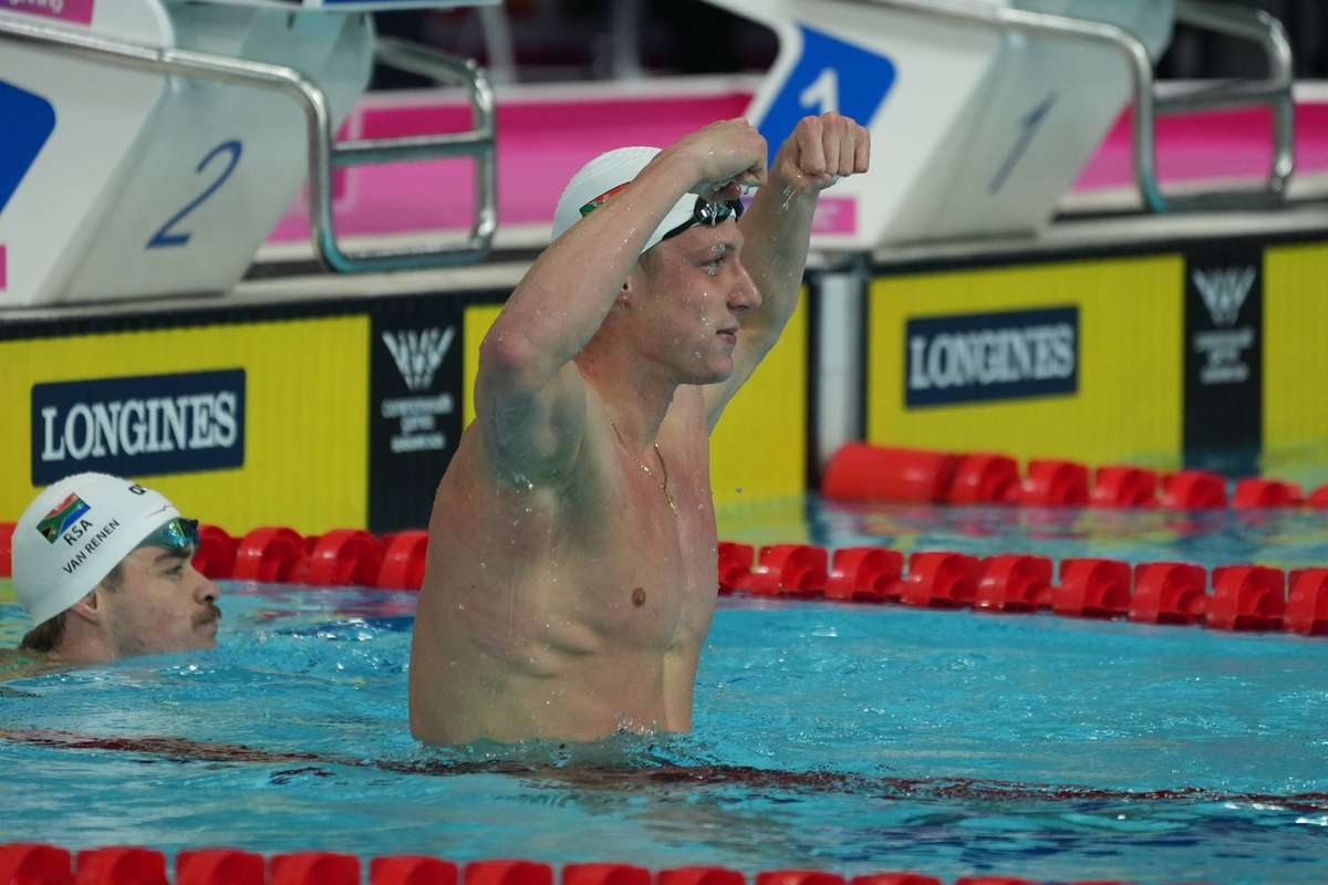 Pieter Coetze bate recorde mundial dos 50 costas em piscina curta no Uzbequistão