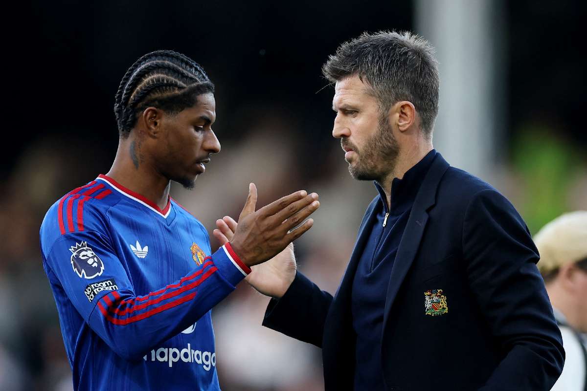 Michael Carrick revela impacto pessoal após veredicto de culpa do Manchester City