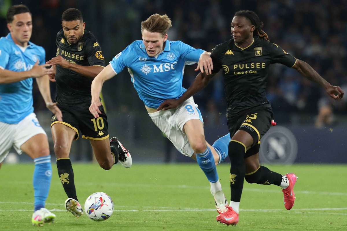 Neapol jen remizovala s Janovem, v čele tabulky už má pouze bodový náskok před Interem