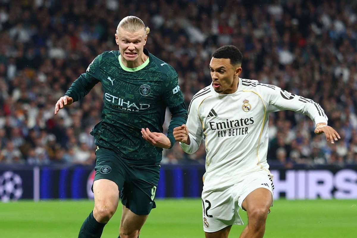 Những liên hệ của Erling Haaland với Tây Ban Nha trở lại khi Barcelona muốn chớp lấy tiền đạo của Man City