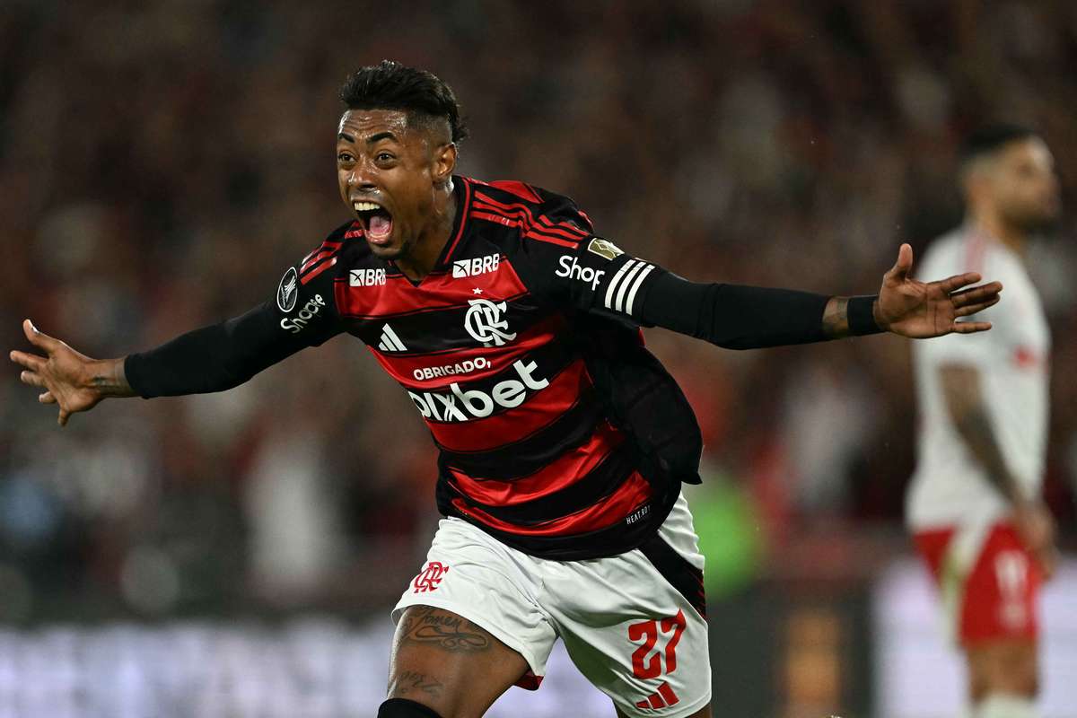 Flamengo vence inter com brilho de Bruno Henrique e sai na frente na Libertadores