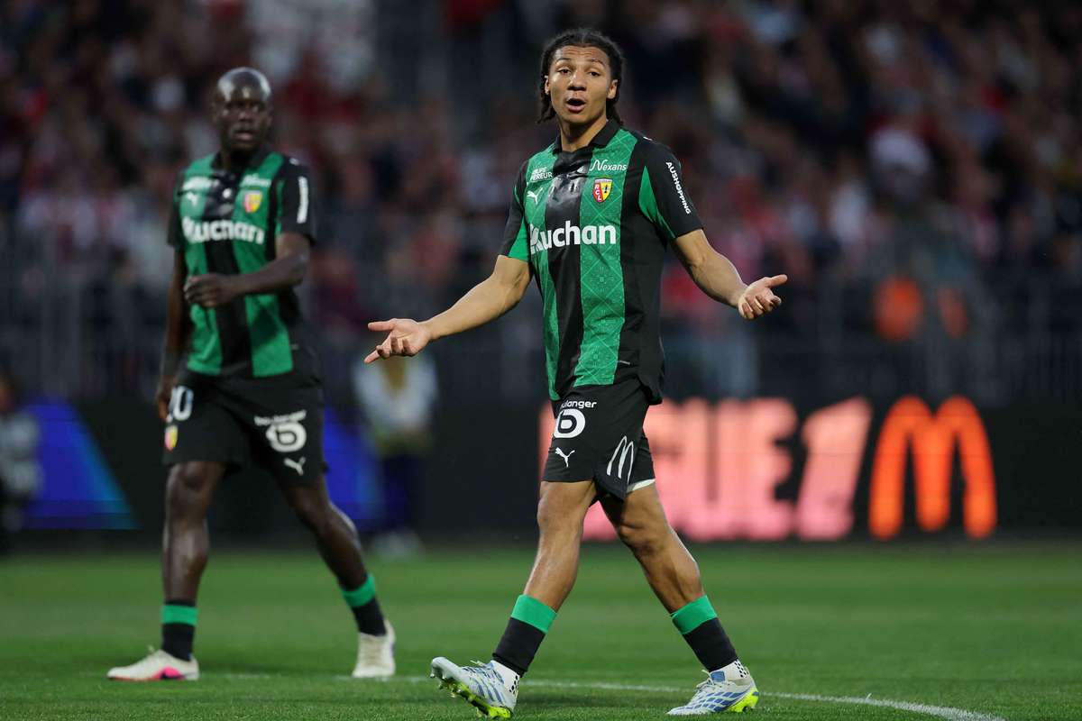 Hy vọng vô địch Ligue 1 của Lens tan thành mây khói sau trận hòa thất vọng trước Nice