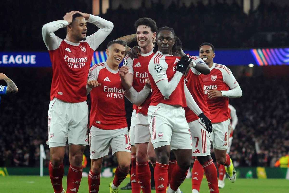 Arsenal bất khuất dễ dàng hạ gục Leverkusen trong trận đấu thuộc Champions League