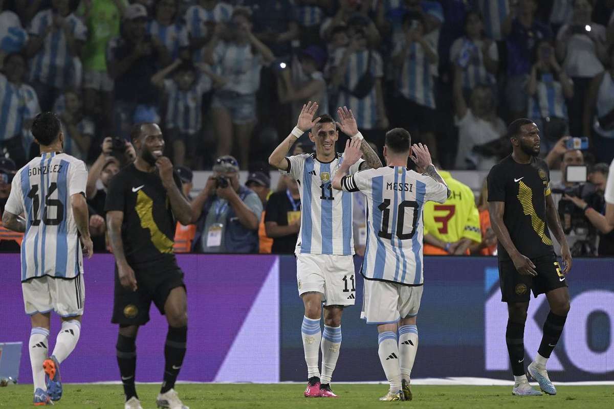 La Fête Des Champions Du Monde Argentins Tourne à L'orgie De Buts Face ...