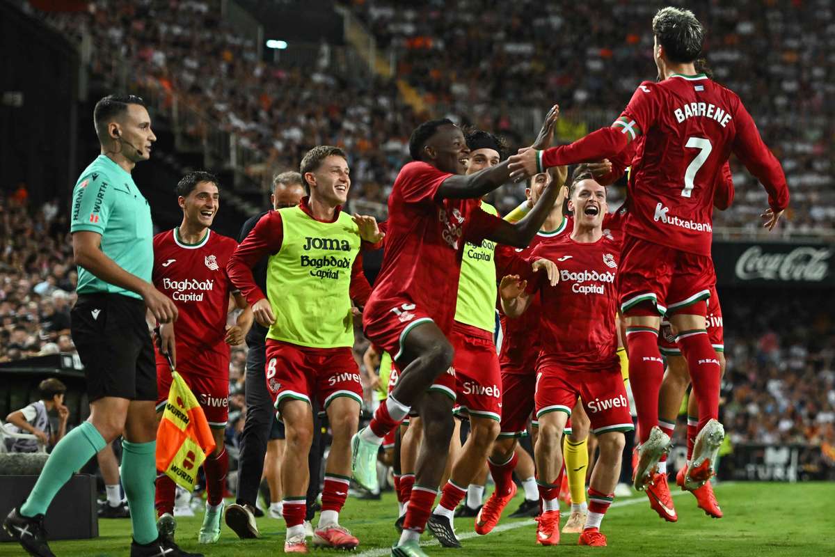 https://livesport-ott-images.ssl.cdn.cra.cz/r1200xfq60/4724673e-64f4-49f1-ac79-e5c06fa3e914.jpeg