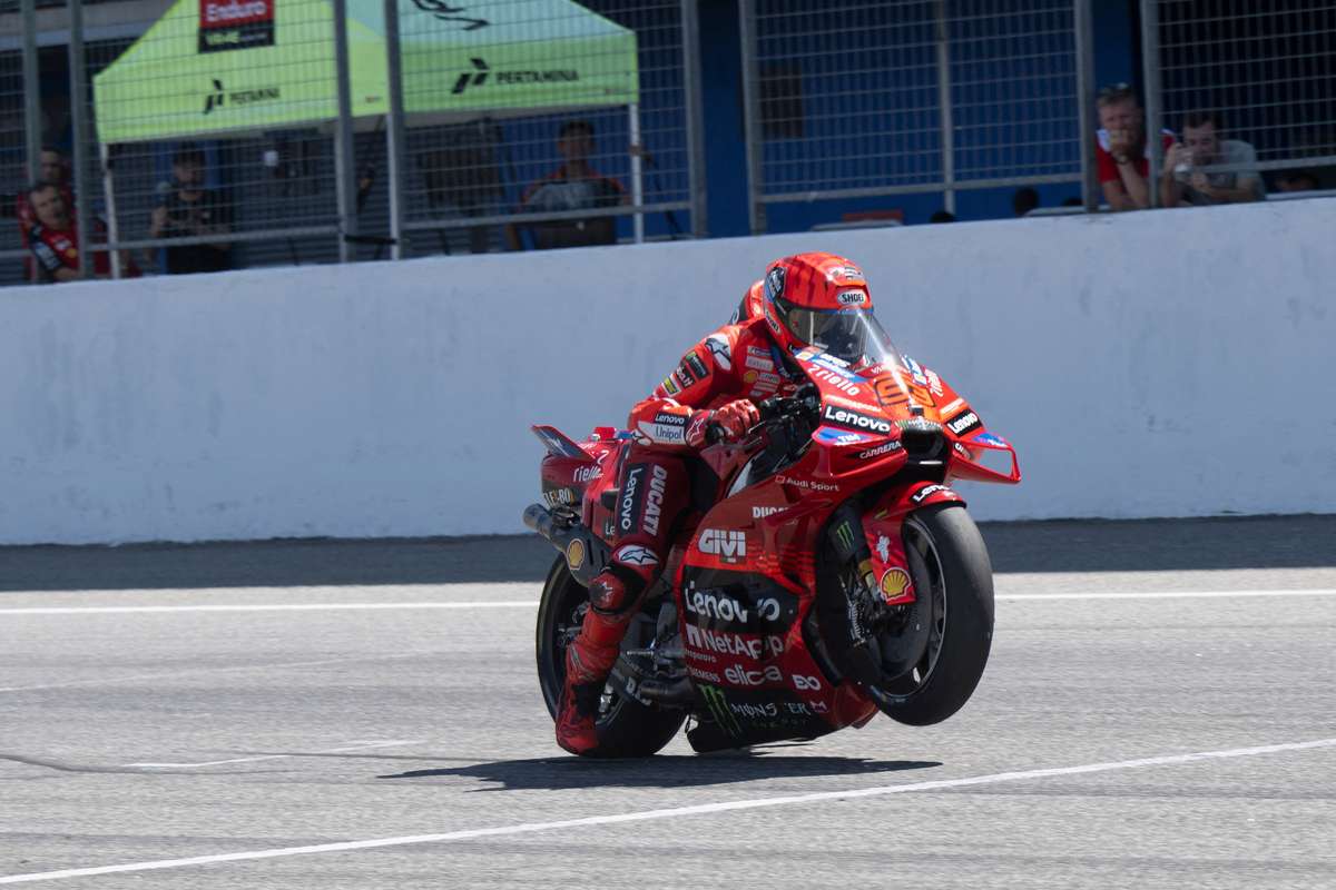 MotoGP: Marc Marquez sfreccia in sella alla Ducati nella prima giornata ...
