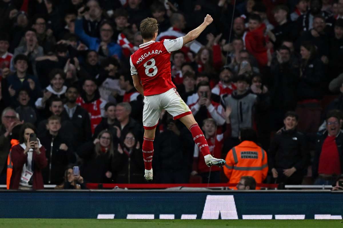 Arsenal atropela Chelsea com show no 1° tempo para retomar liderança da ...