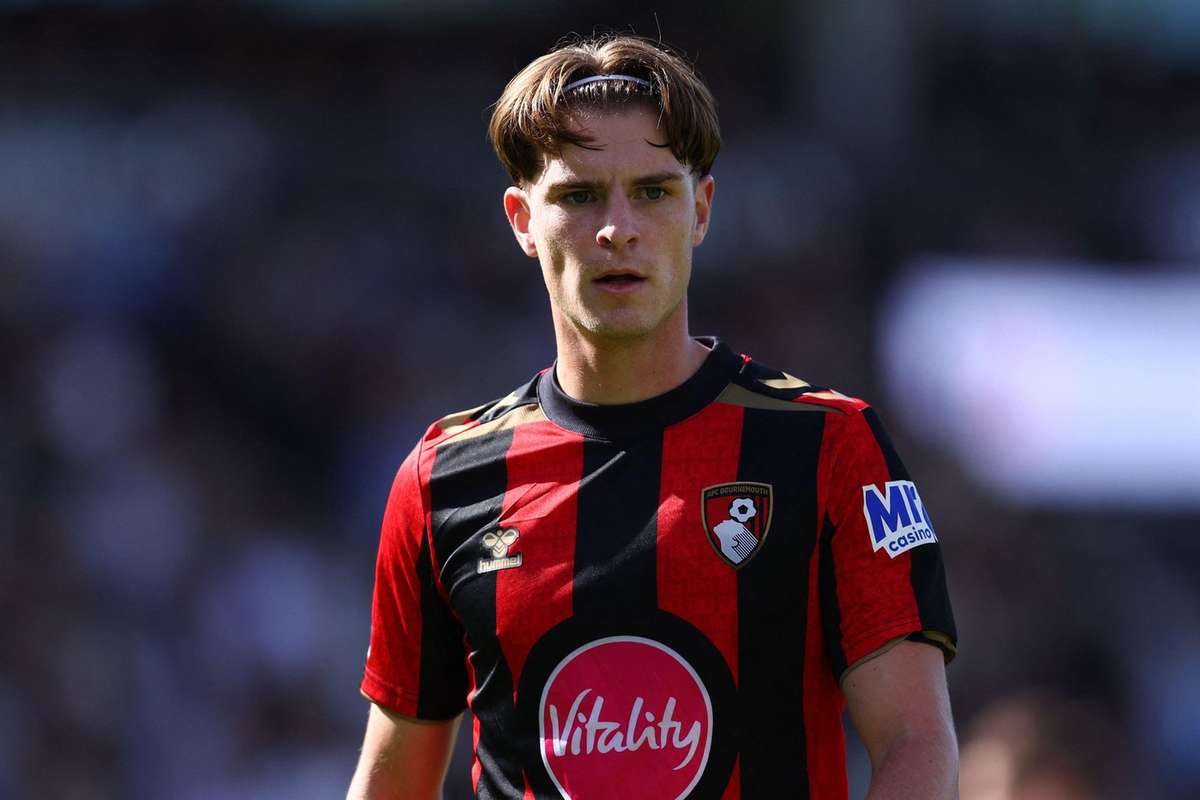 Bournemouth aceita vender Alex Scott em janeiro por valor recorde