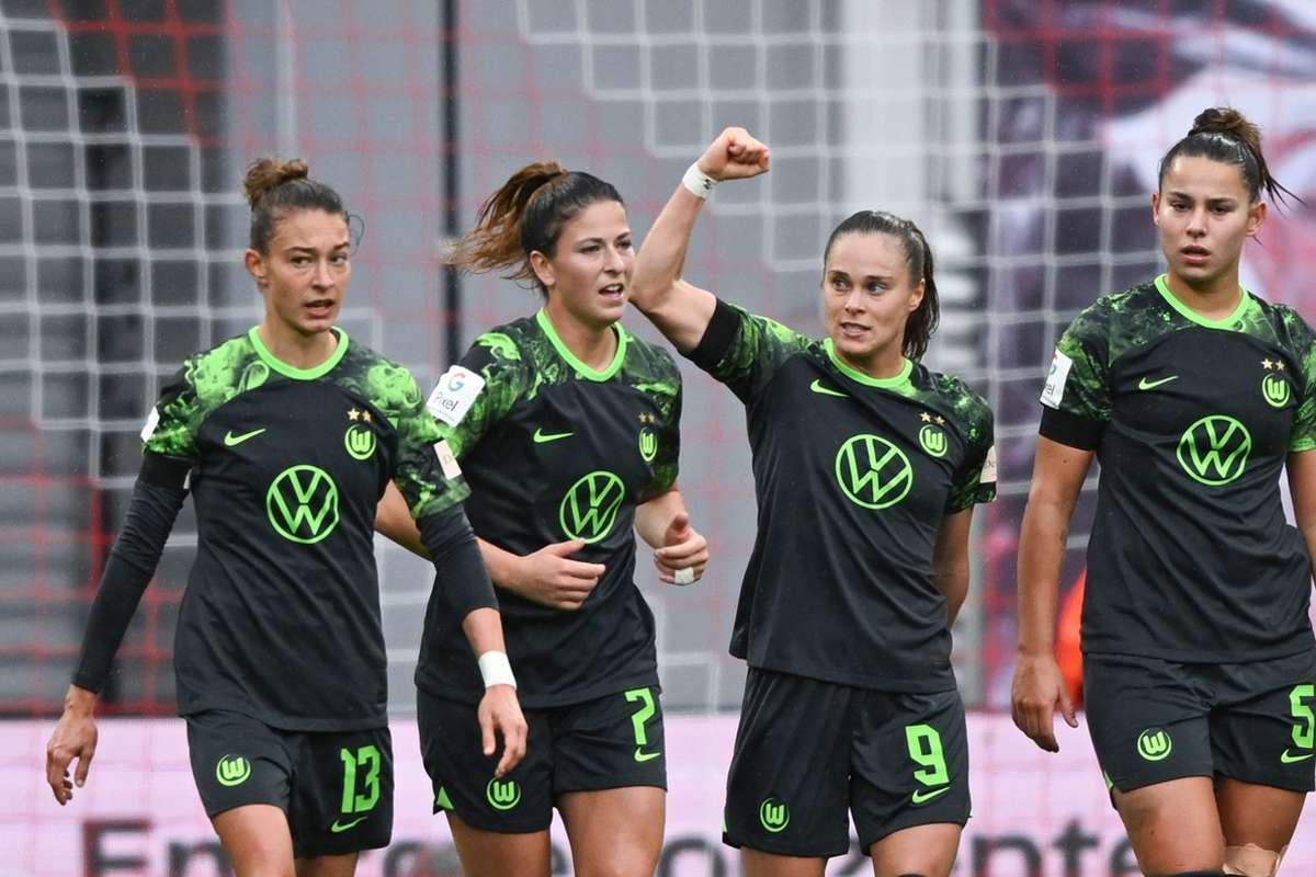 Frauen Bundesliga VfL Wolfsburg nach Sieg gegen Leipzig zurück an der Tabellenspitze