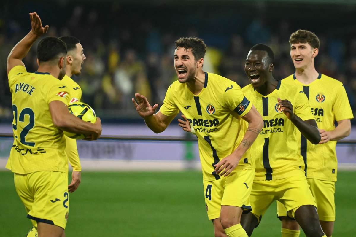 El Villarreal gana al Valencia remontando el tanto inicial | Flashscore.es