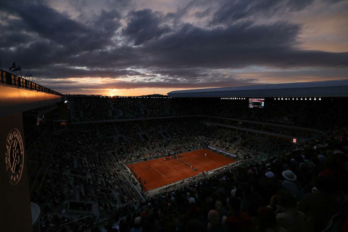 Iga Swiatekは、French Open Women’s Tennisは論争の中で男性のテニスと同じくらい面白いと言います