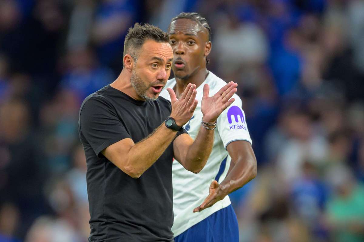 VIDEO: De Zerbi and Tel have on-field spat