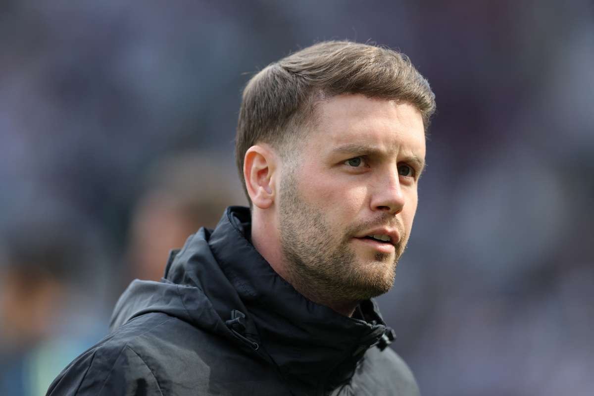 Fabian Hurzeler đồng ý gia hạn hợp đồng dài hạn với Brighton bất chấp sự quan tâm từ châu Âu