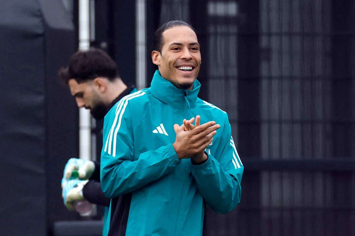 Van Dijk gửi thông điệp đến người hâm mộ trước trận gặp Galatasaray: Chúng tôi biết chính xác điều gì cần thiết