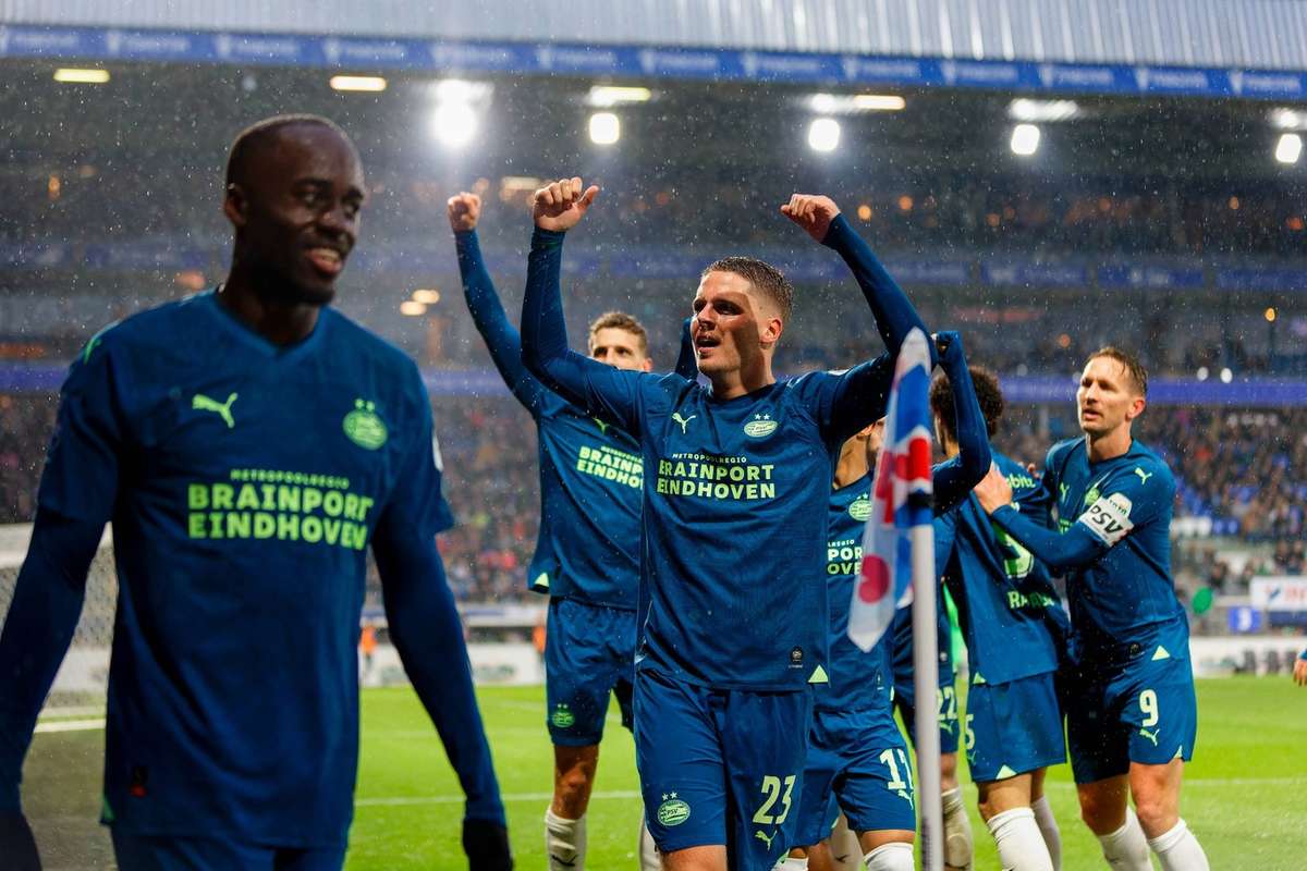 Dutch Championship: PSV thrashes Heerenveen and only a disaster takes away the 2023/2024 season title