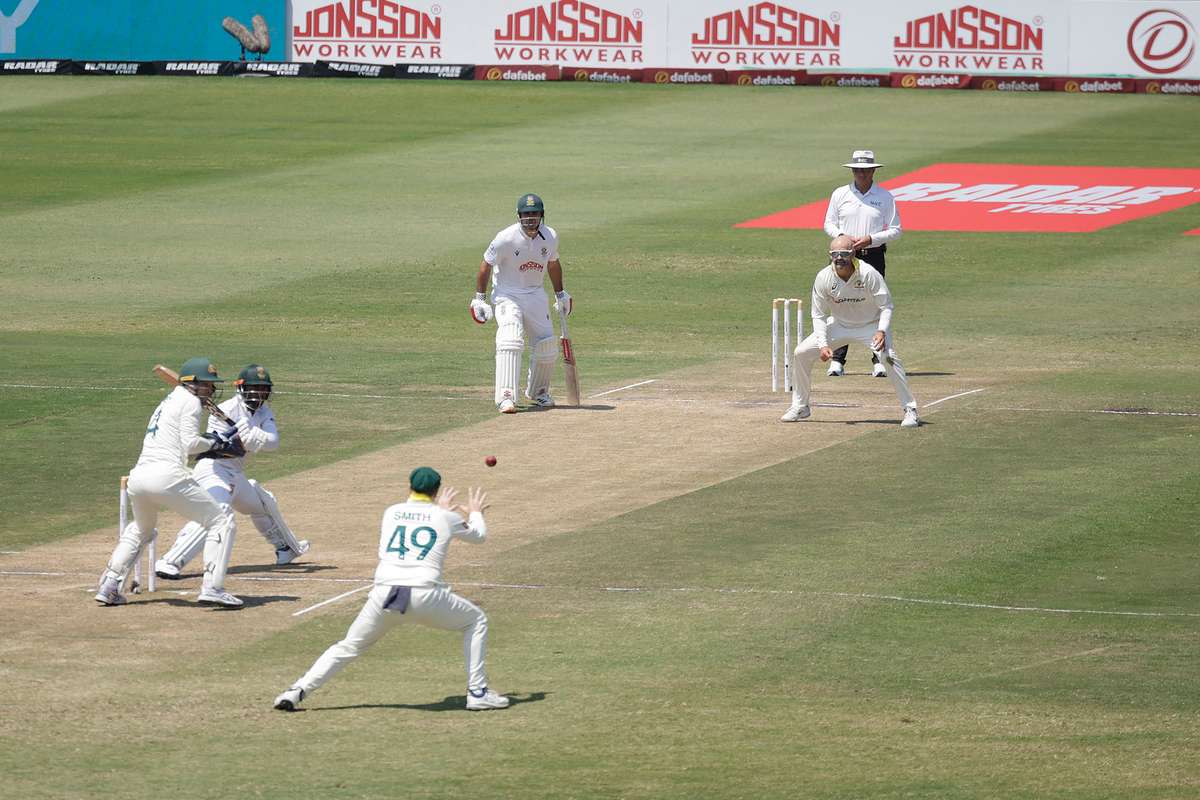 Smith sets catching record as Australia take firm grip on test against South Africa