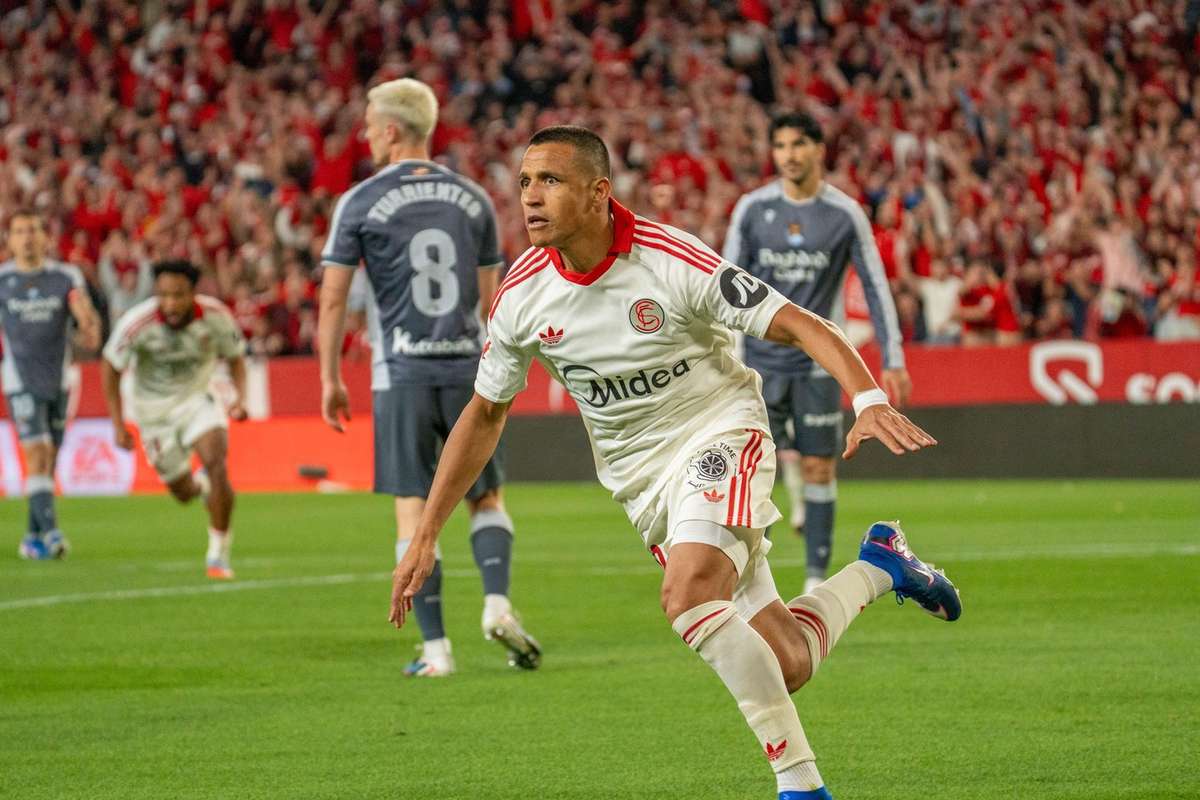 Alexis Sanchez strikes off bench to lift Sevilla out of relegation zone with 1-0 win over Real Sociedad — image 2