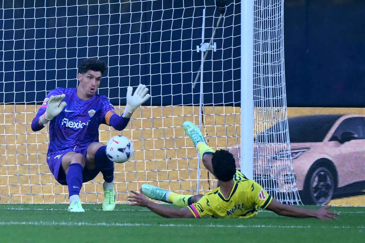 La crónica del Villarreal-Elche de la J9 de LaLiga | Fútbol ...