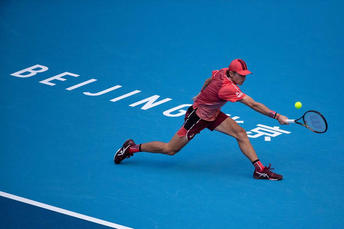 Medvedev beats De Minaur to reach China Open quarterfinals