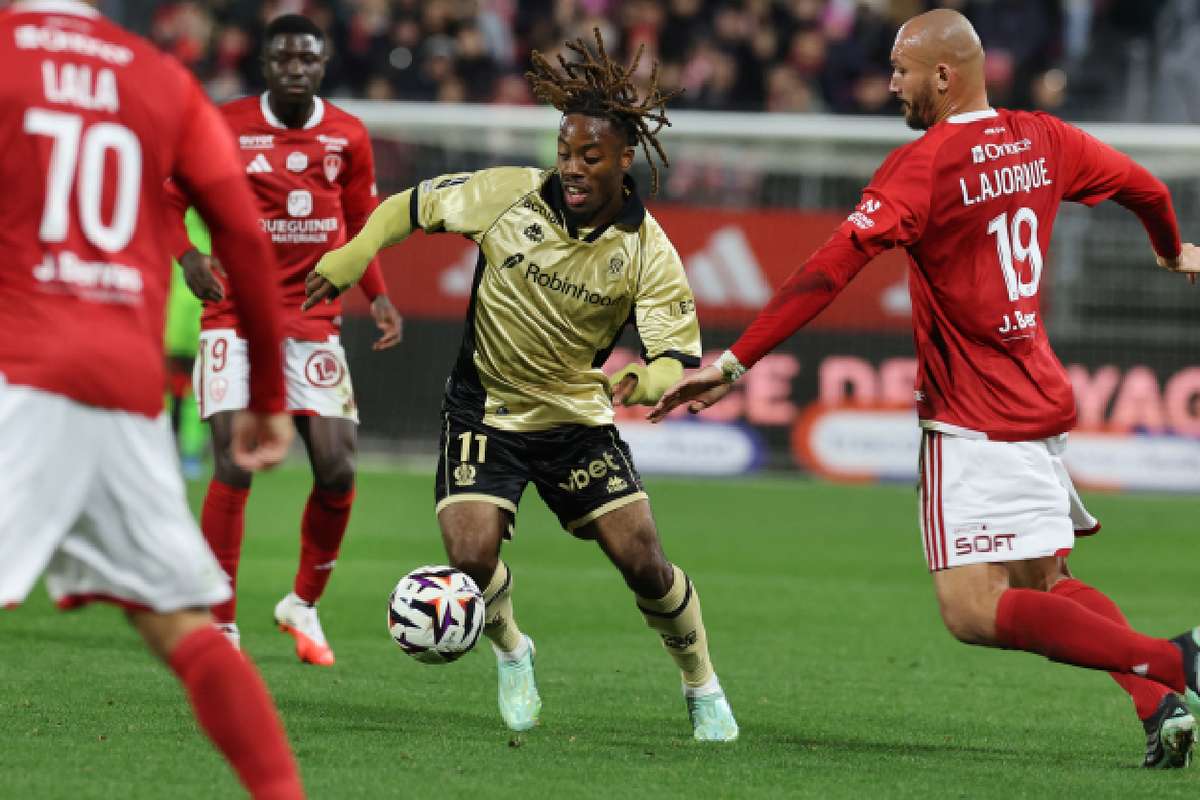 Brest miss injury-time penalty as Nice dramatically earn first away win of season