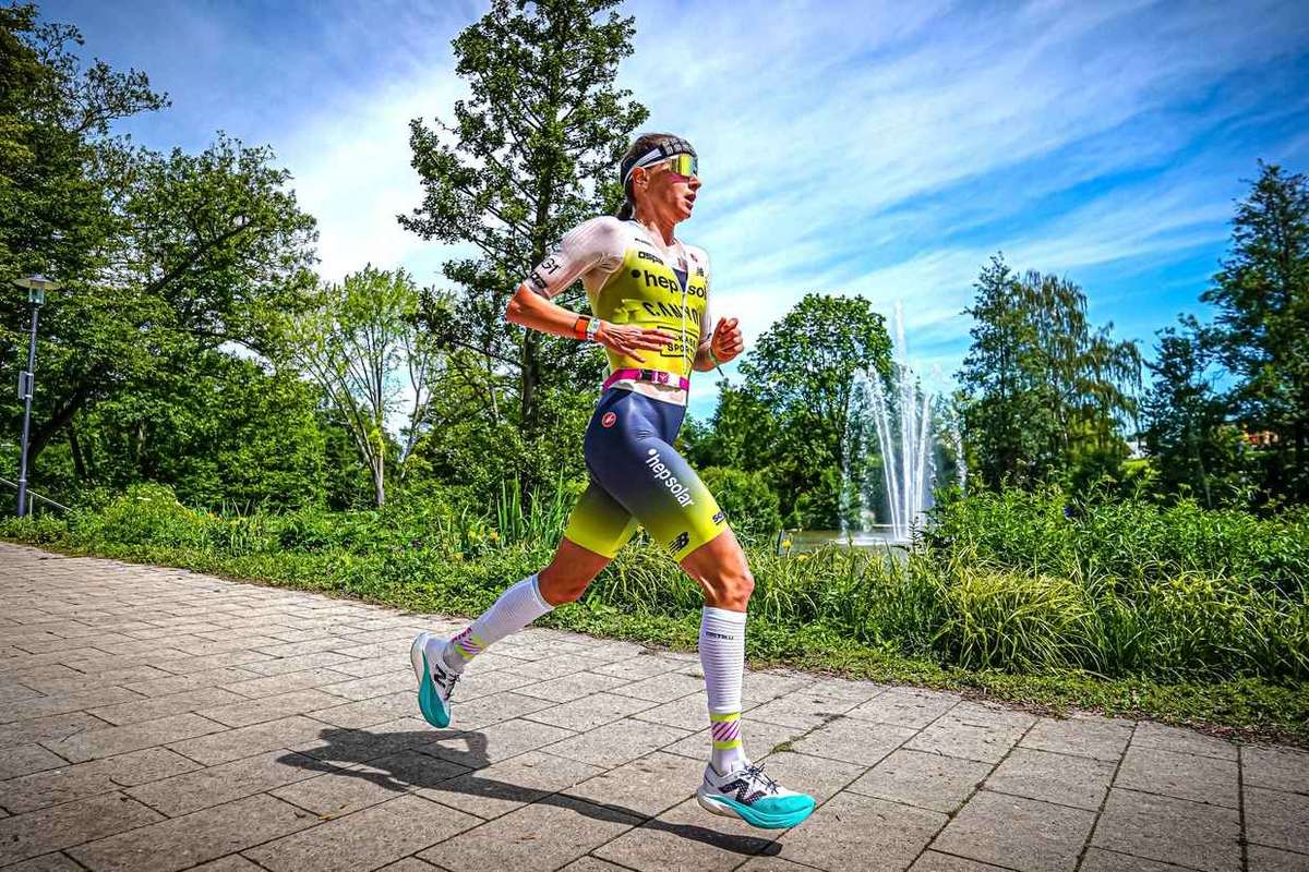 Zweite Deutsche überhaupt Laura Philipp gewinnt Gold bei der Ironman