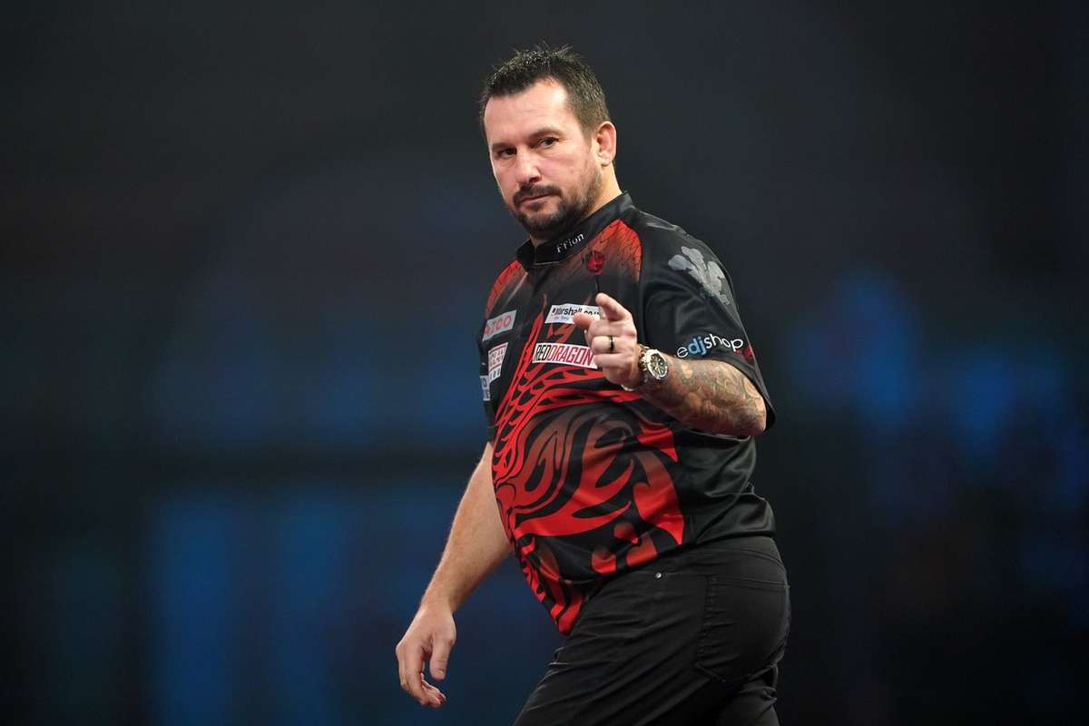 Darts Van den Bergh zieht ins WMHalbfinale ein Flashscore.de