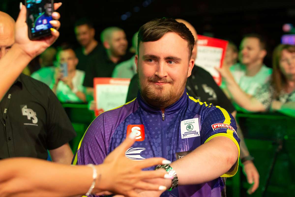 Littler wins Poland Darts Masters after stunning threematch display