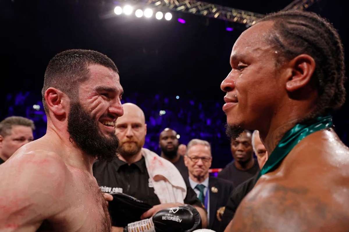 Beterbiev Stops Yarde In Eighth Round To Retain Titles In Thriller ...