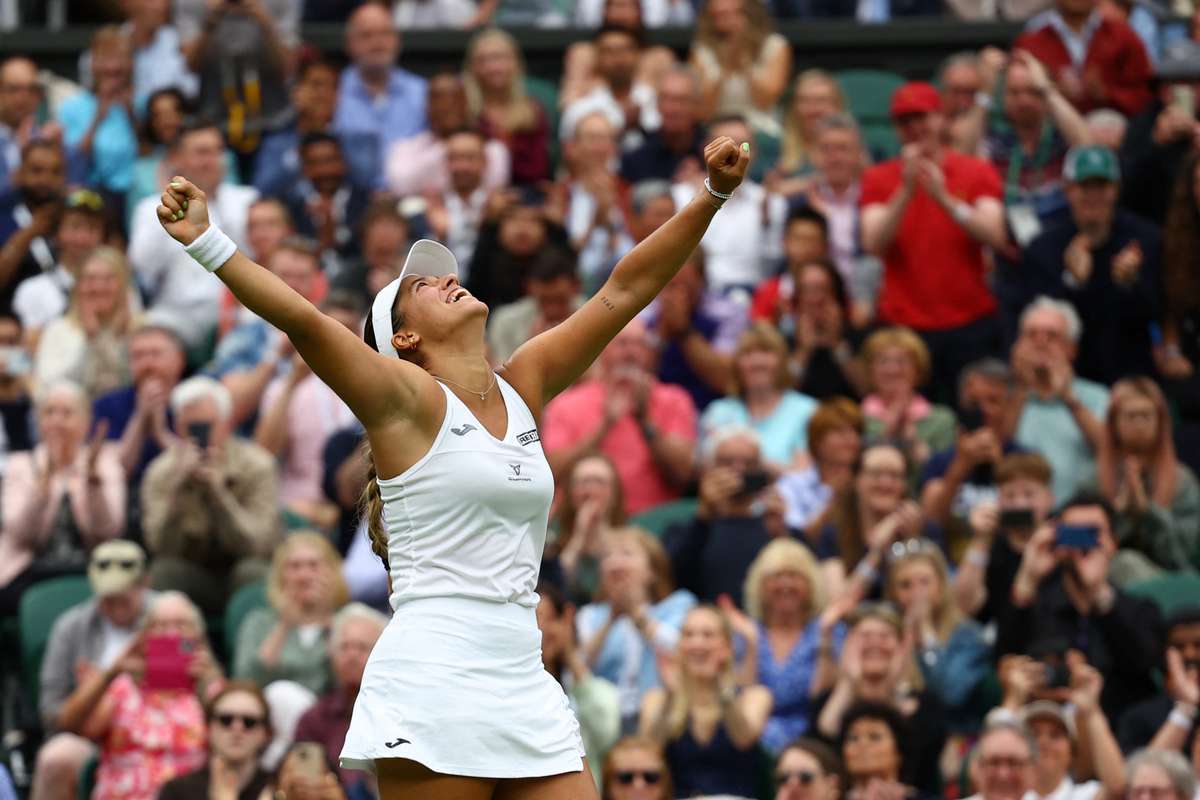 Defending Champion Vondrousova Falls At First Wimbledon Hurdle At Hands ...